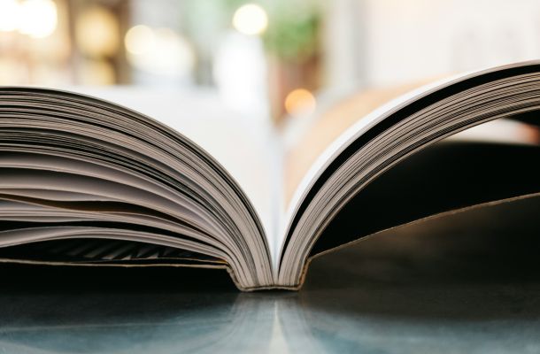 Zusammen ein Buch lesen! Hast du Lust?